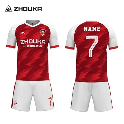 Konfigurowalne zestawy strojów piłkarskich